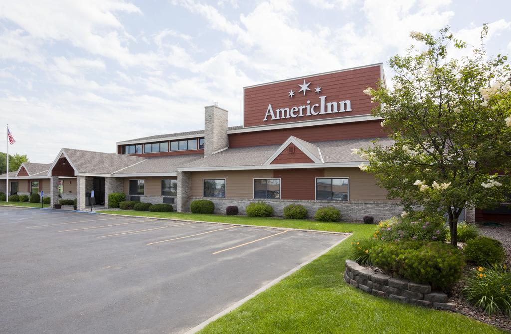 Americinn By Wyndham Fergus Falls Conference Center Esterno foto